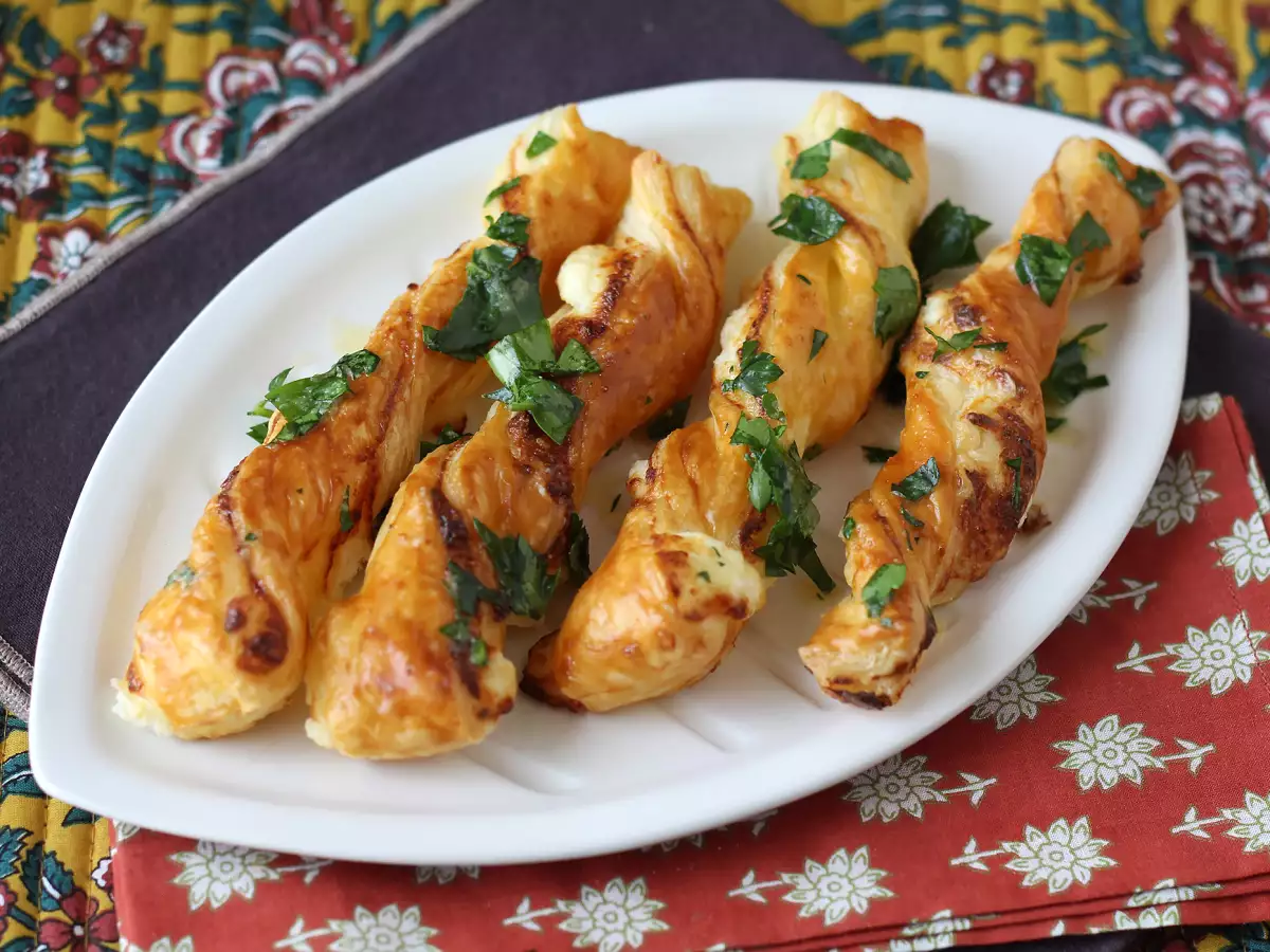 Käse-Blätterteigstangen aus dem Airfryer - foto 2