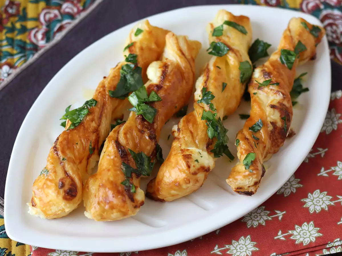 Käse-Blätterteigstangen aus dem Airfryer - foto 4