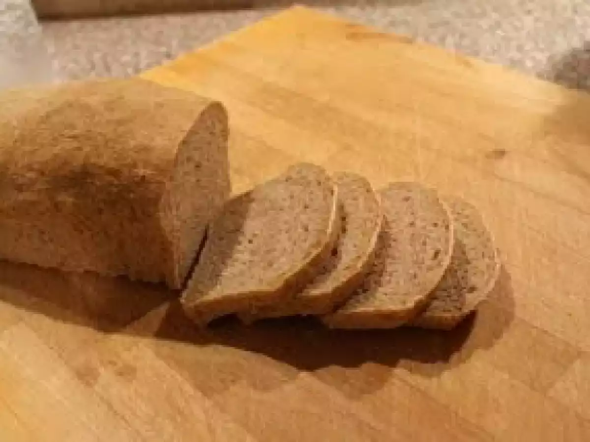 Kastenbrot mit Vollkornmehl