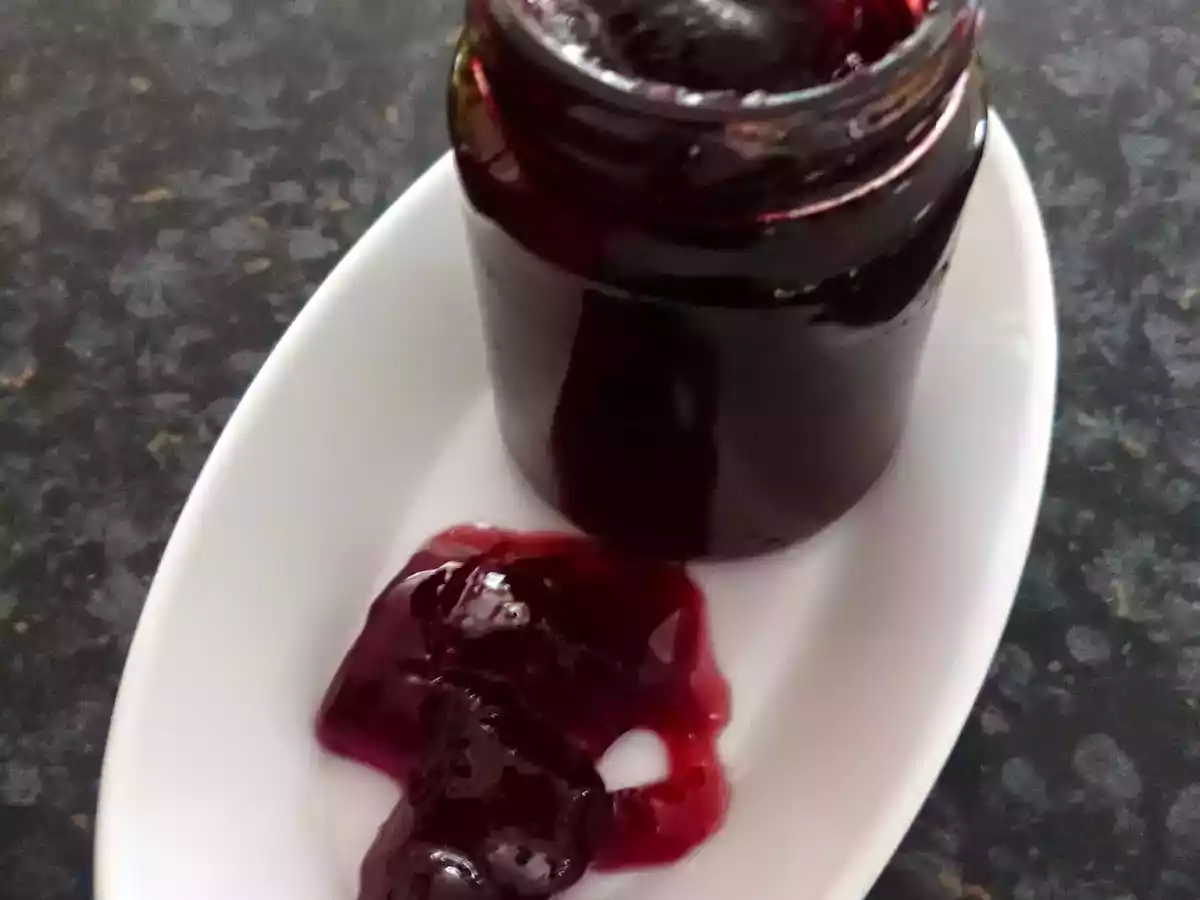 Kirschgelee mit Batida de Coco