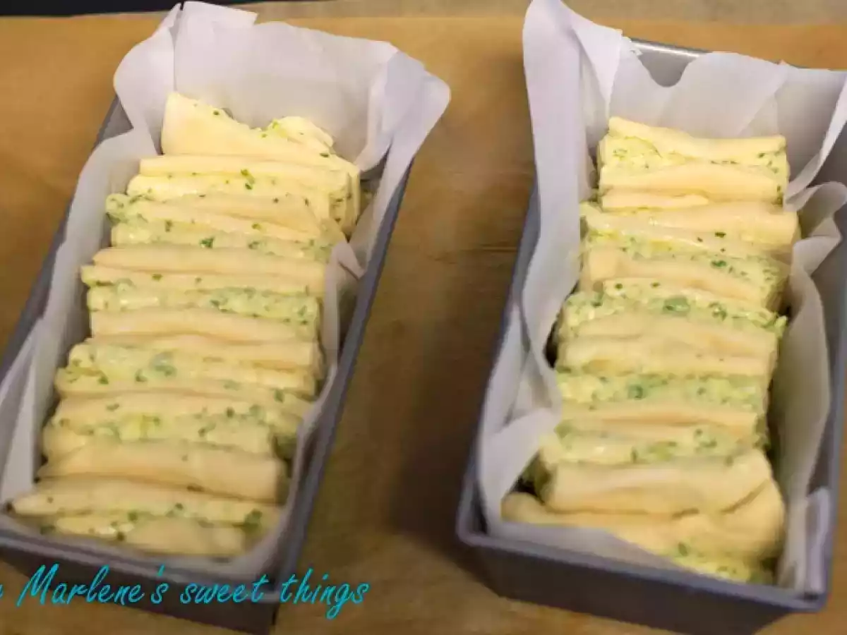 Knoblauch-Kräuter Faltenbrot