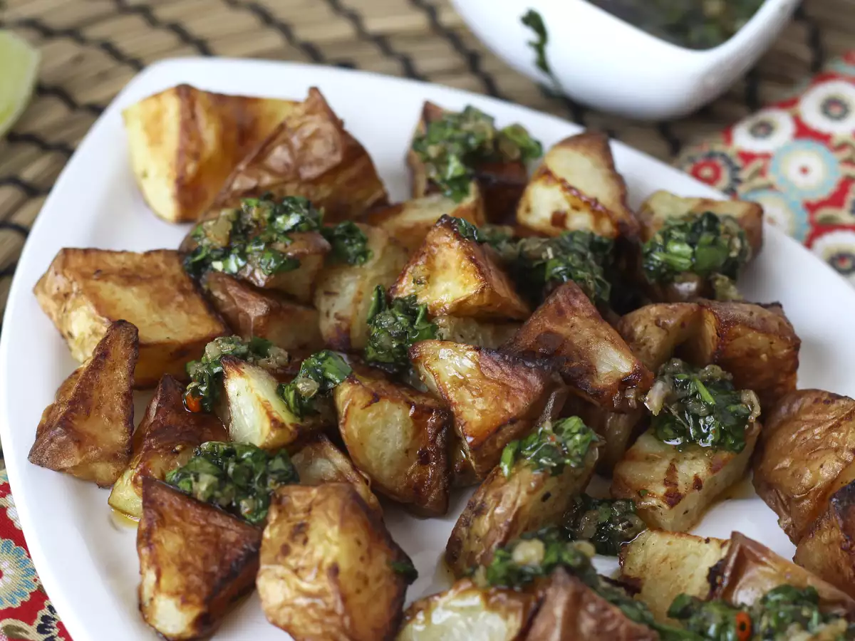 Knusprige Ofenkartoffeln mit Chimichurri : einfaches Rezept - foto 5