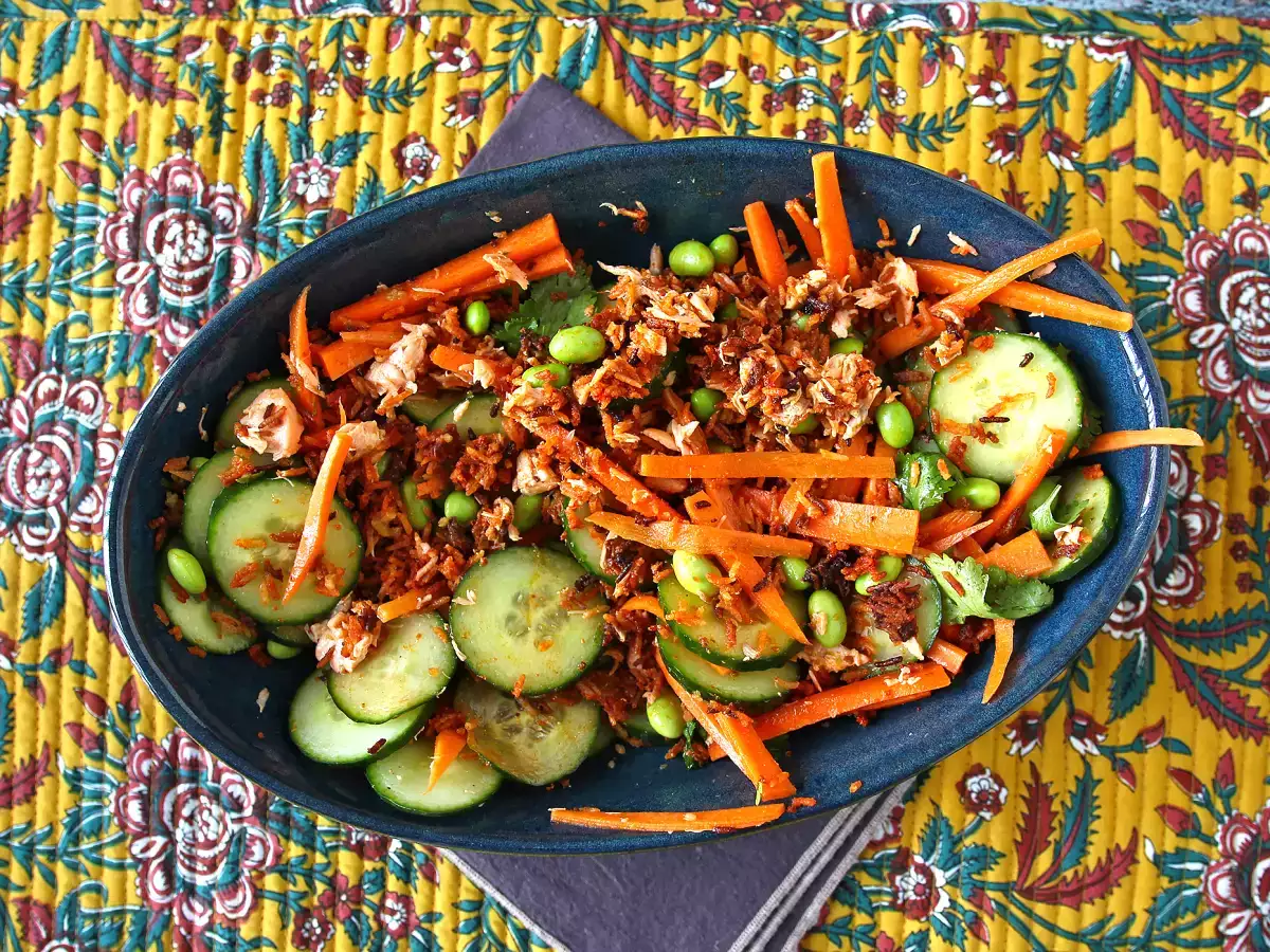 Knuspriger Reissalat mit Lachs, knackig und gut gewürzt! - foto 6