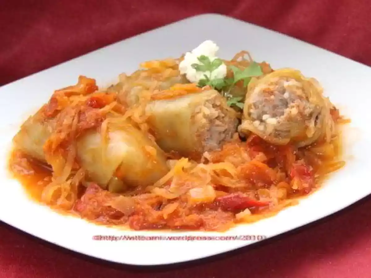 Kohlroulade mit Sauerkraut