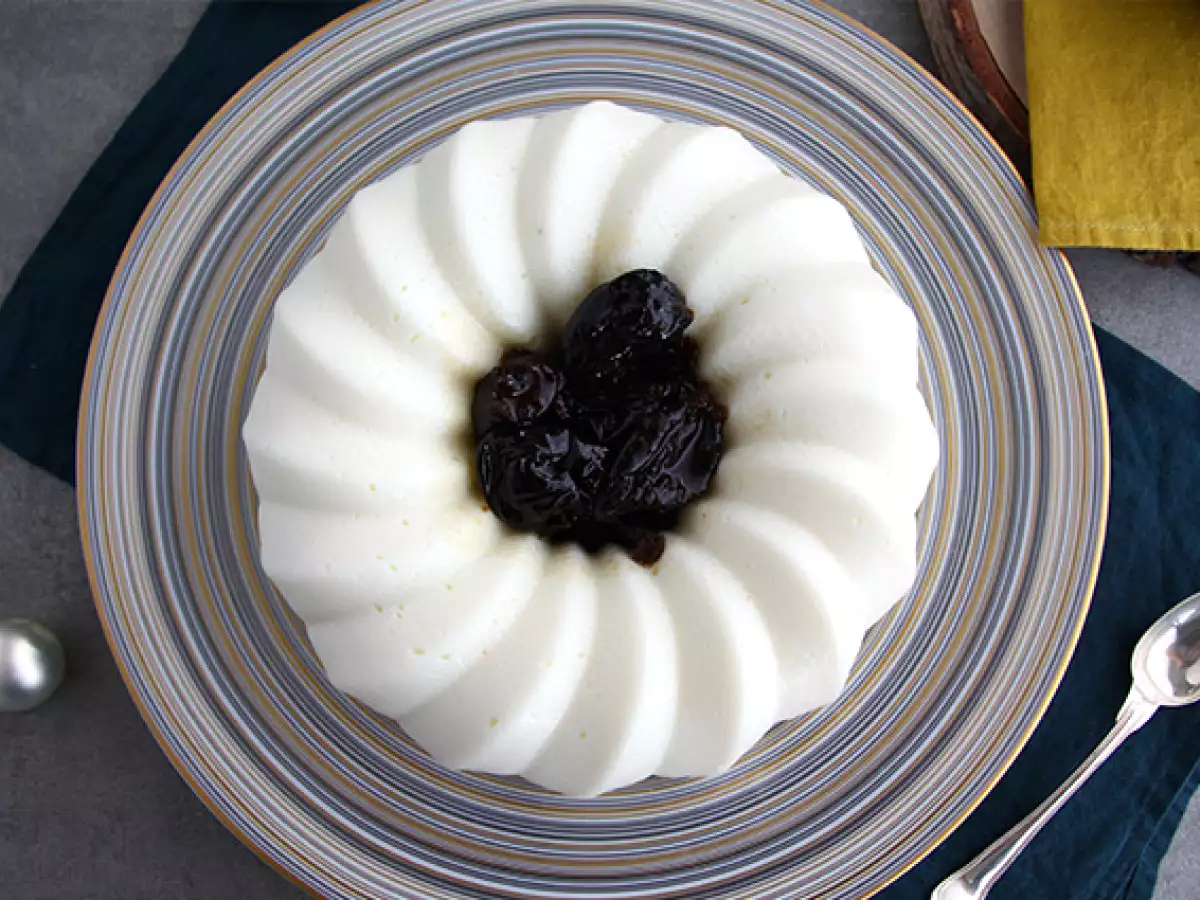 Kokos-Blanc-manger mit Backpflaumensauce - foto 4