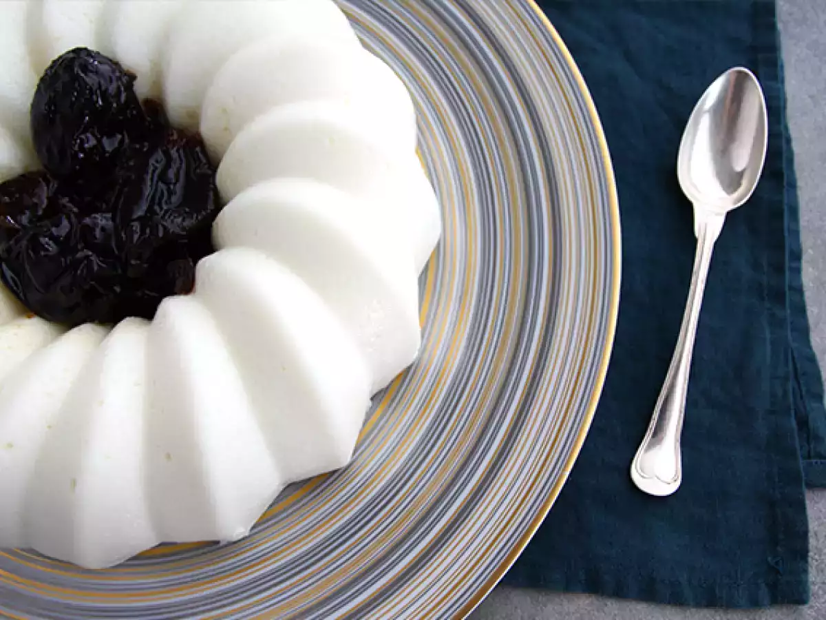 Kokos-Blanc-manger mit Backpflaumensauce - foto 6