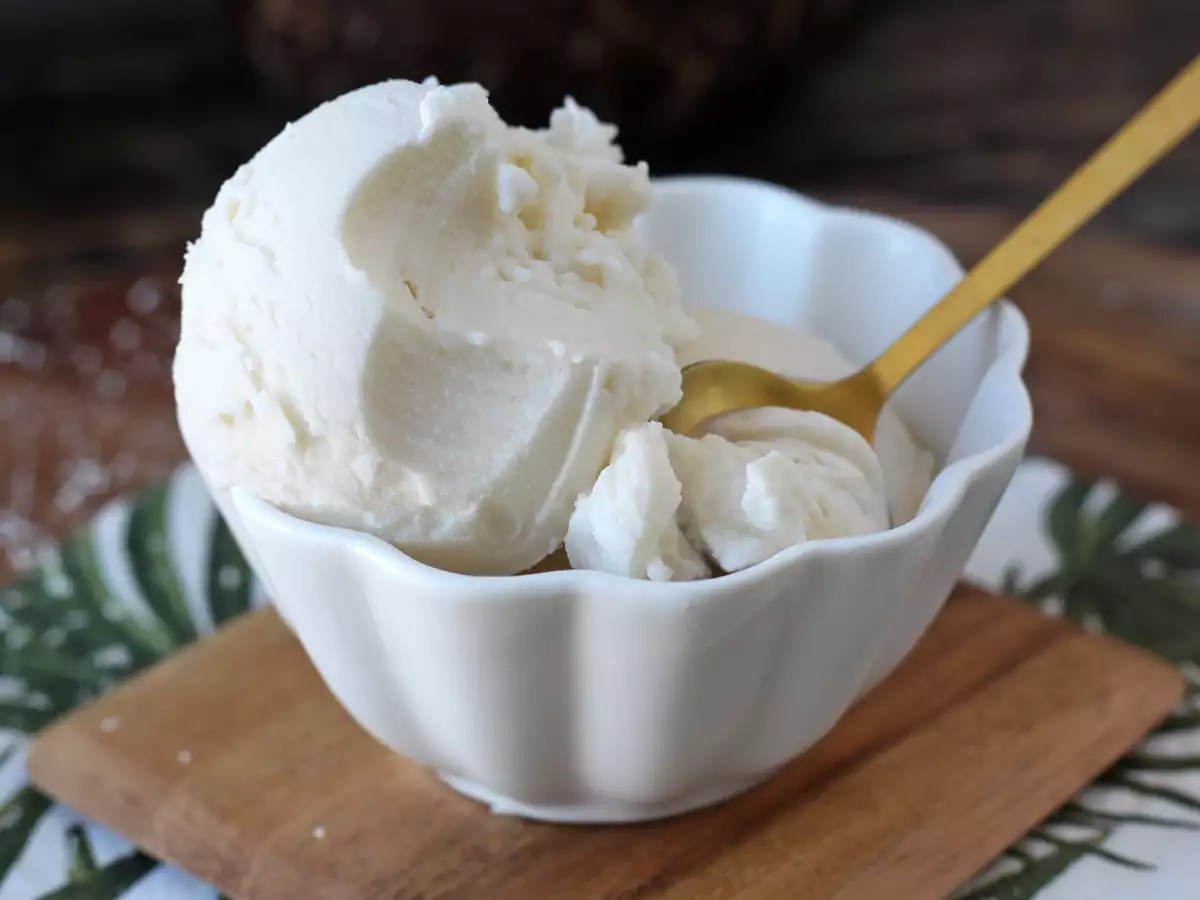 Kokos-Eis mit dem Ninja Creami