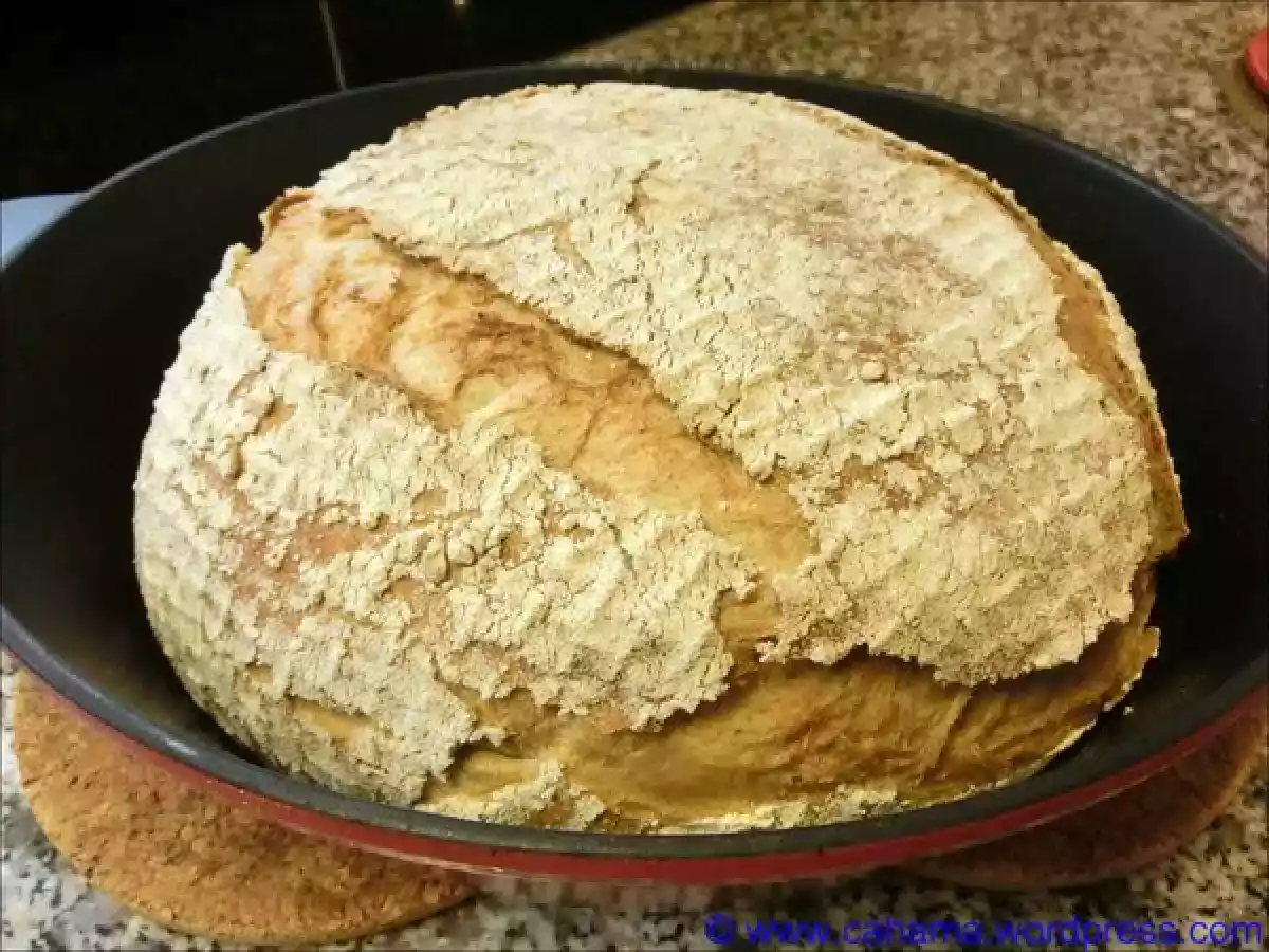 “Kracherbrot” (Landbrot aus dem Topf)