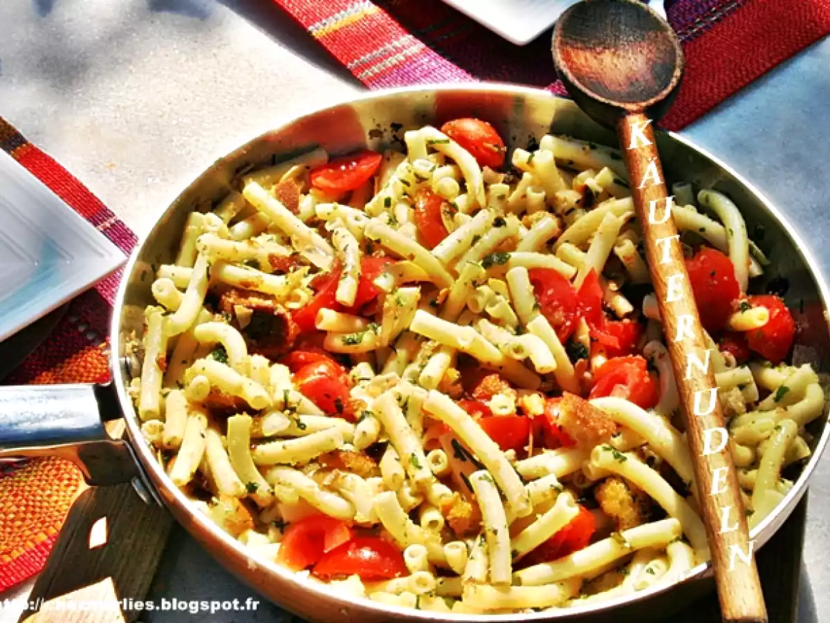 Kräuter Nudel Pfanne