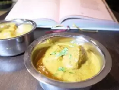 Kundan Kaliya oder Golden Lamb Curry