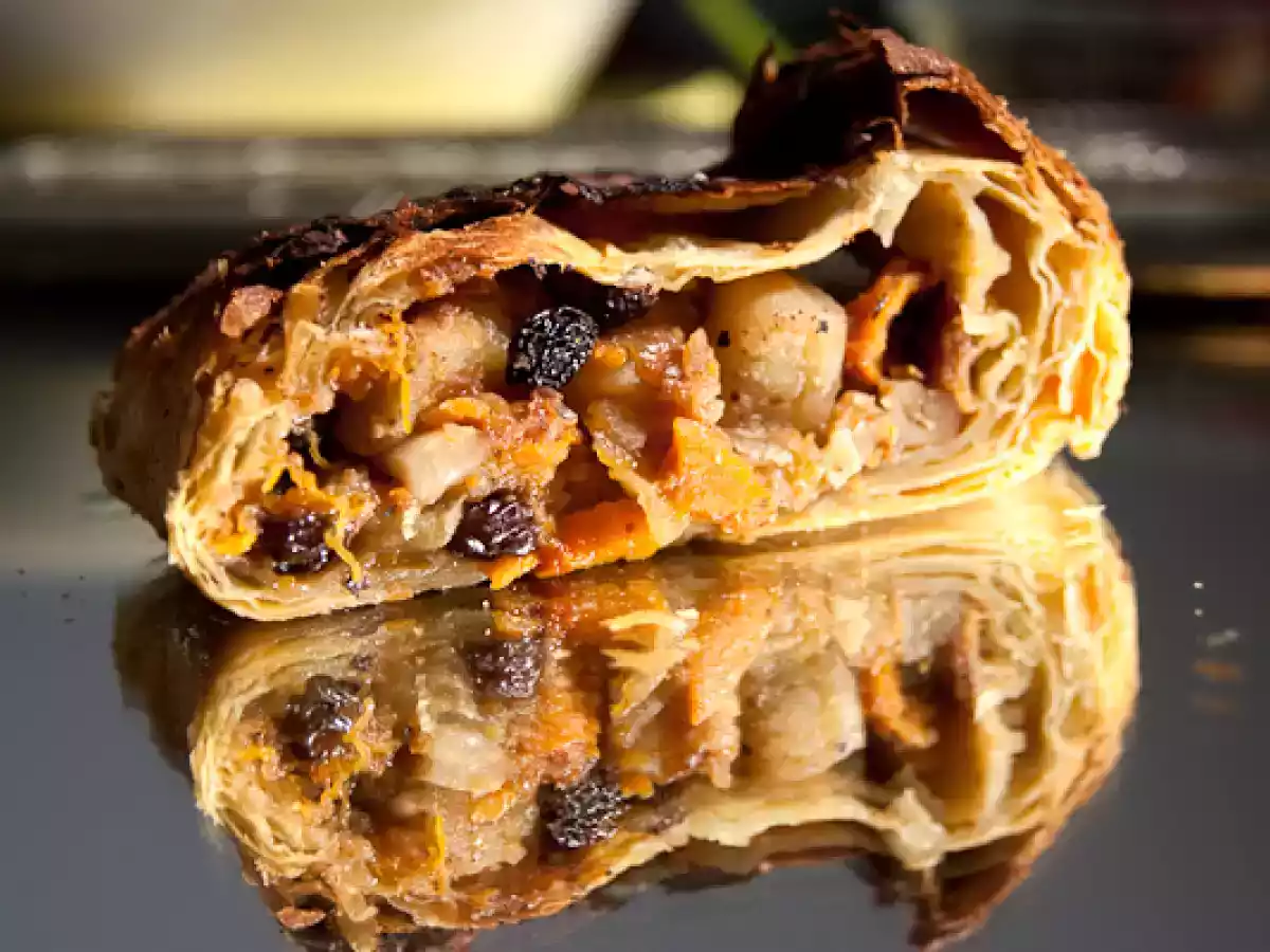 Kürbisstrudel mit Äpfeln