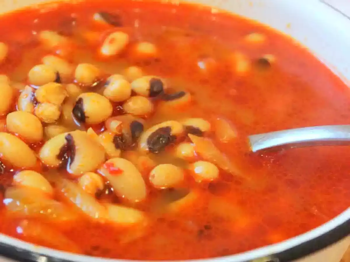 Kuru Börülce Çorbası