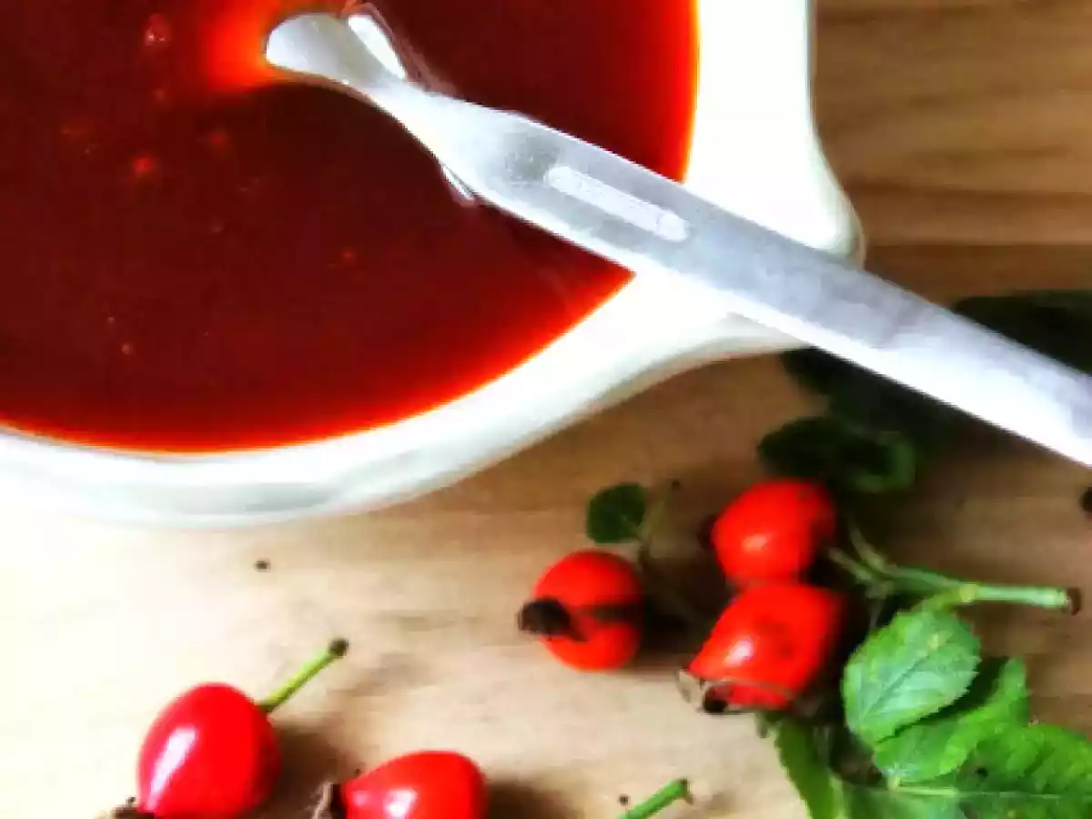 Kuşburnu Marmeladı / Hagebutten Marmelade