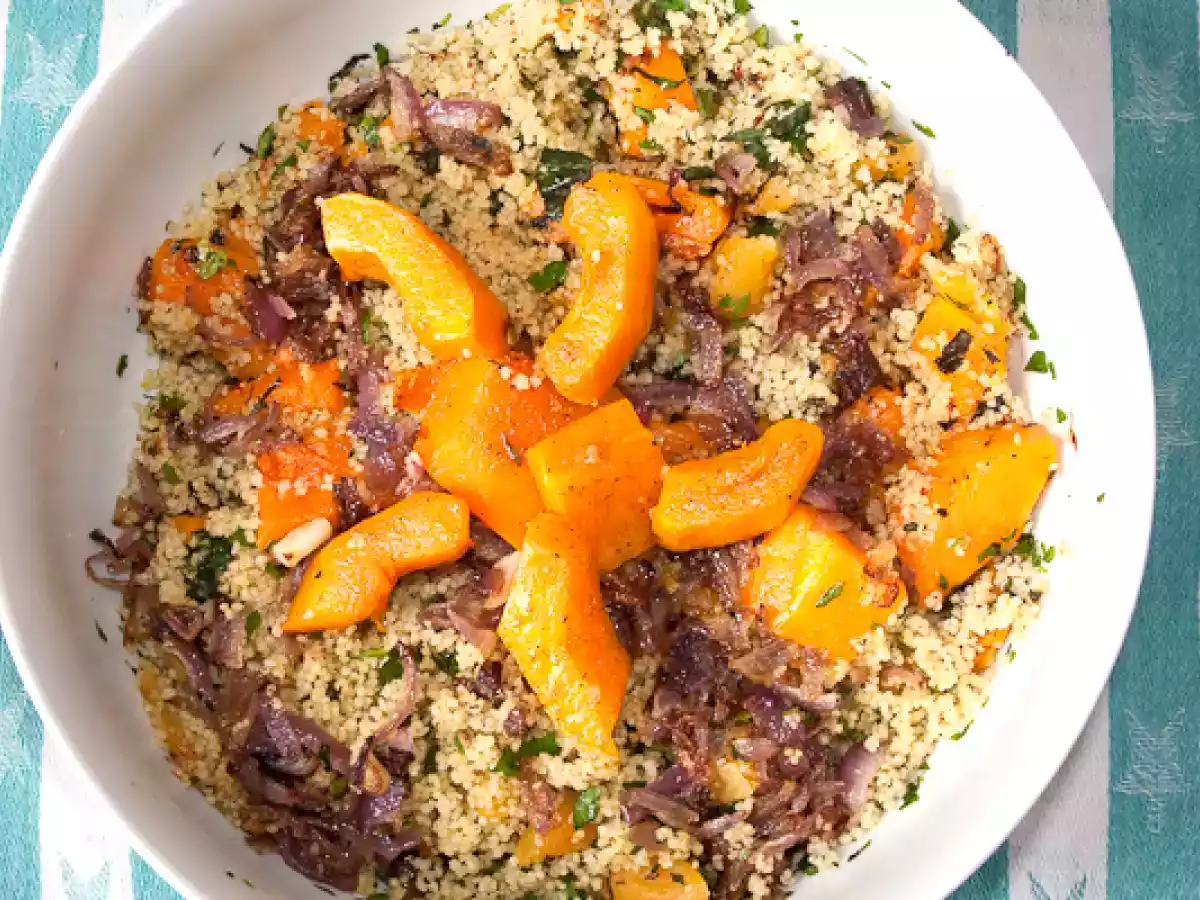 Kuskus mit Kürbis und Aprikosen