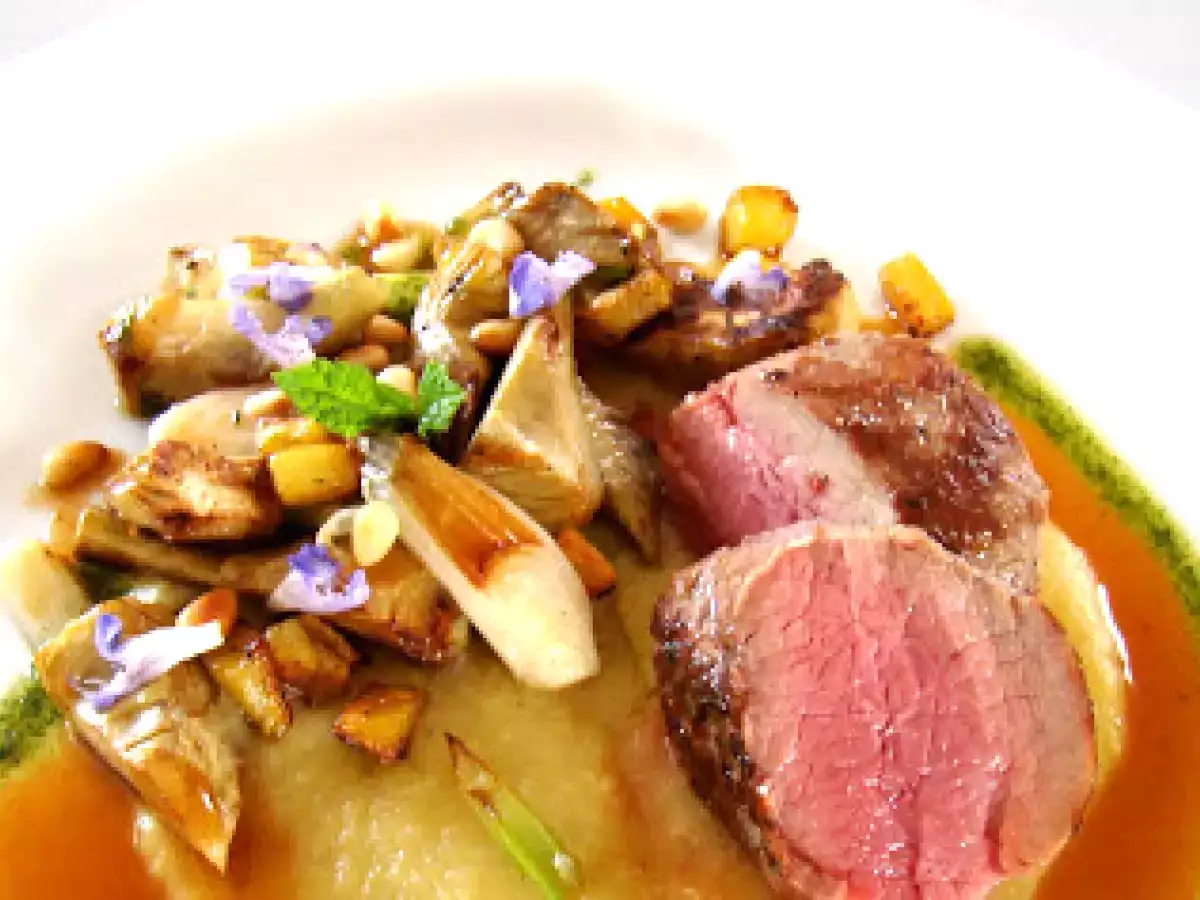 Lammrücken, Artischocken, Kartoffelfond, Minze