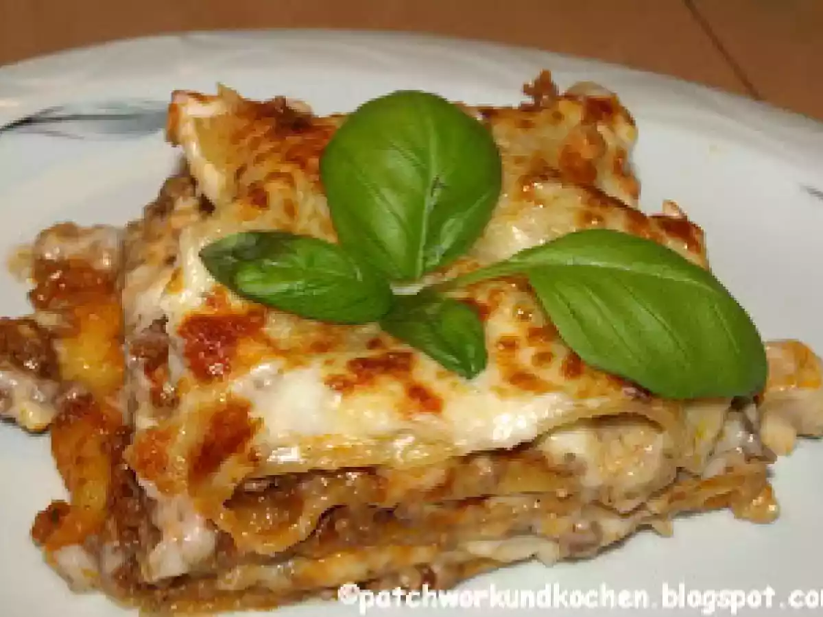 LASAGNE mit stundenlang geköcheltem Sugo