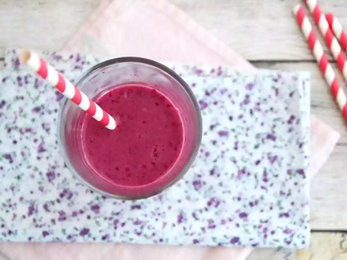 Lassi mit roten Früchten - foto 4