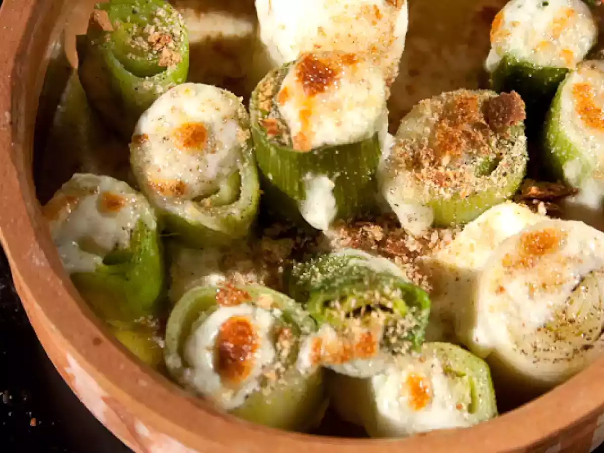 Lauch mit Mozzarella überbacken