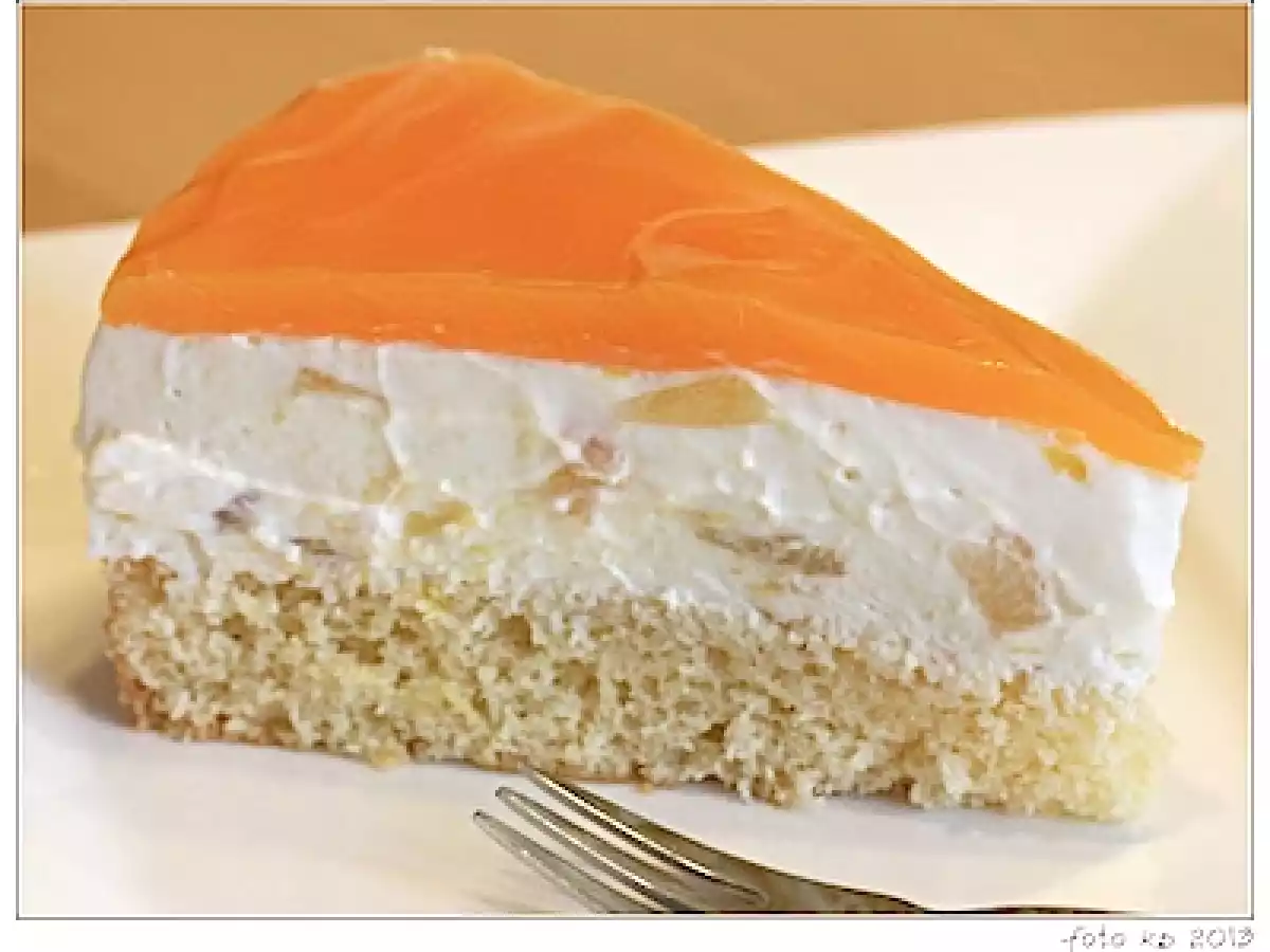 Leichte Multivitamin-Obst-Torte