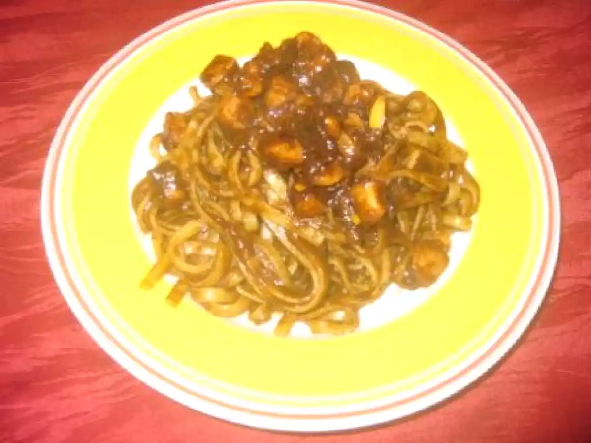 Liguine con Nero di Seppie schwarze Pasta mit Tintenfisch