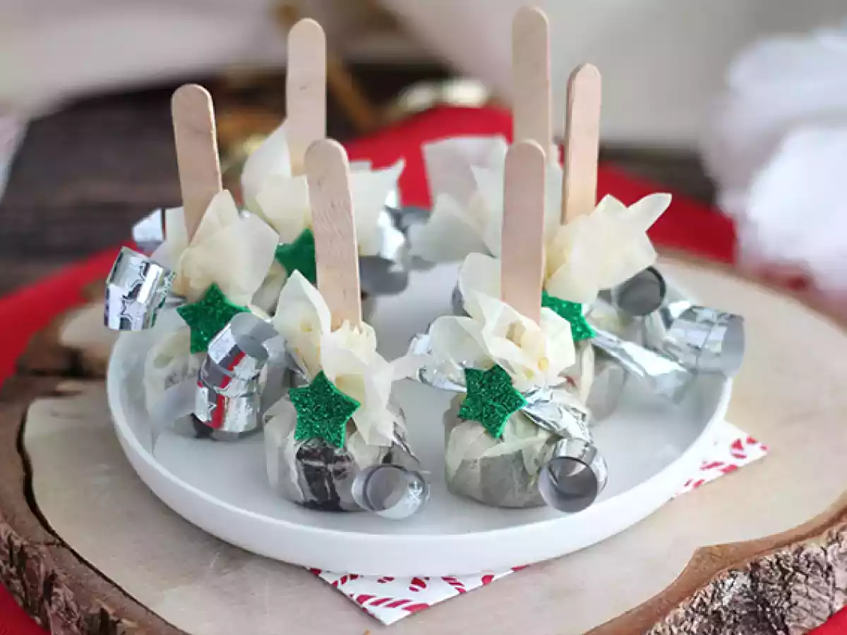 Lollis für heiße Schokolade: dunkle Schokolade + Karamellbonbons