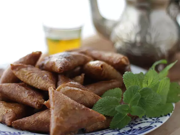 Rezept Mandel-briouats: kleine orientalische mandelgebäckstücke