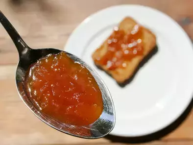 Marmelade aus Bitterorangen