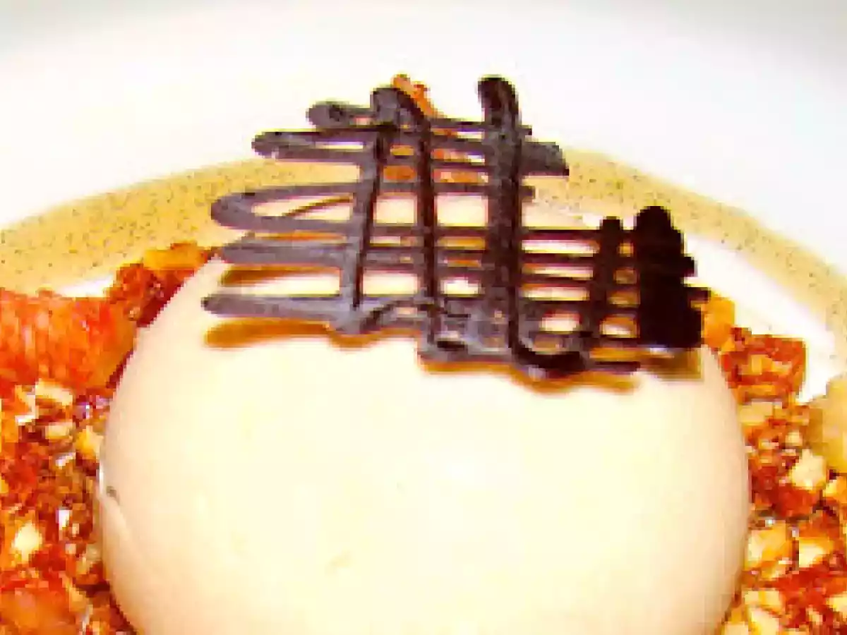 Maroni-Schokoladen-Semifreddo mit Whiskysauce