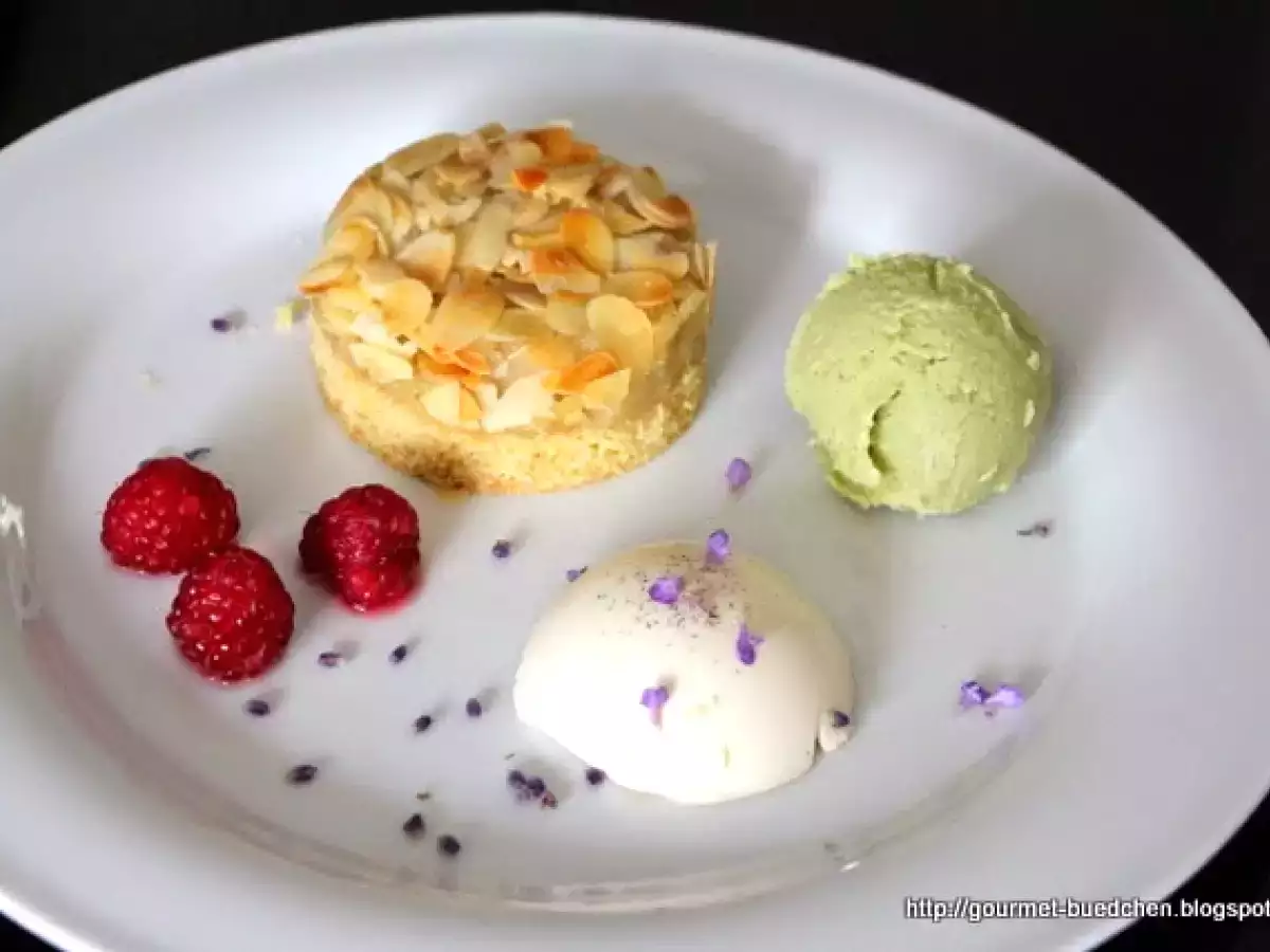 Marzipan geht auch im Sommer und als Törtchen sowieso…