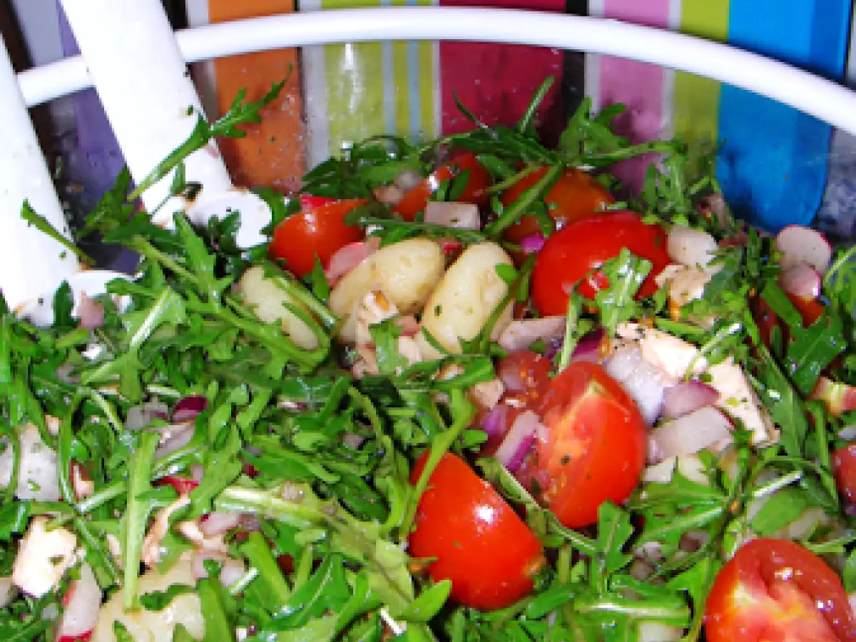 Mediterraner Gnocchisalat