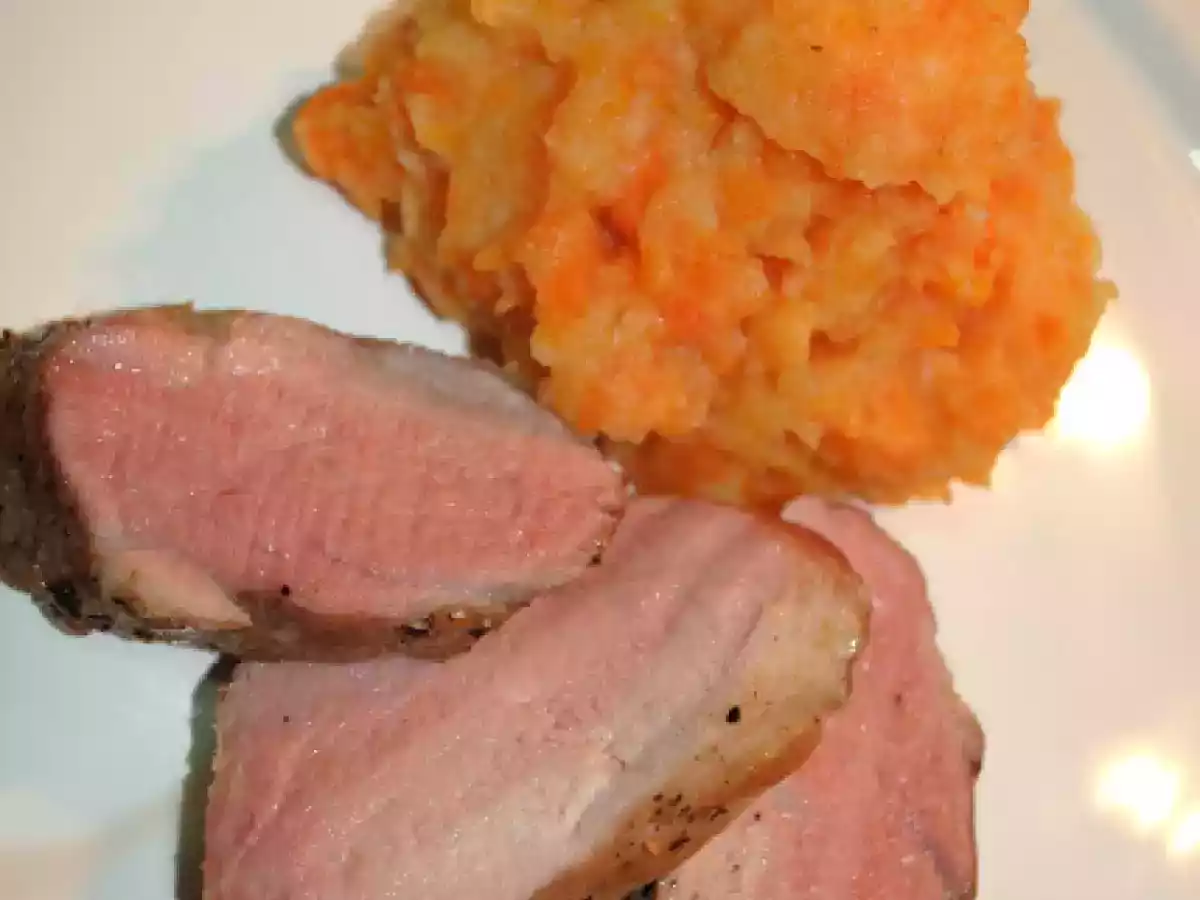 Mein erstes Mal Schweinefilet mit Kartoffel-Möhren-Stampf