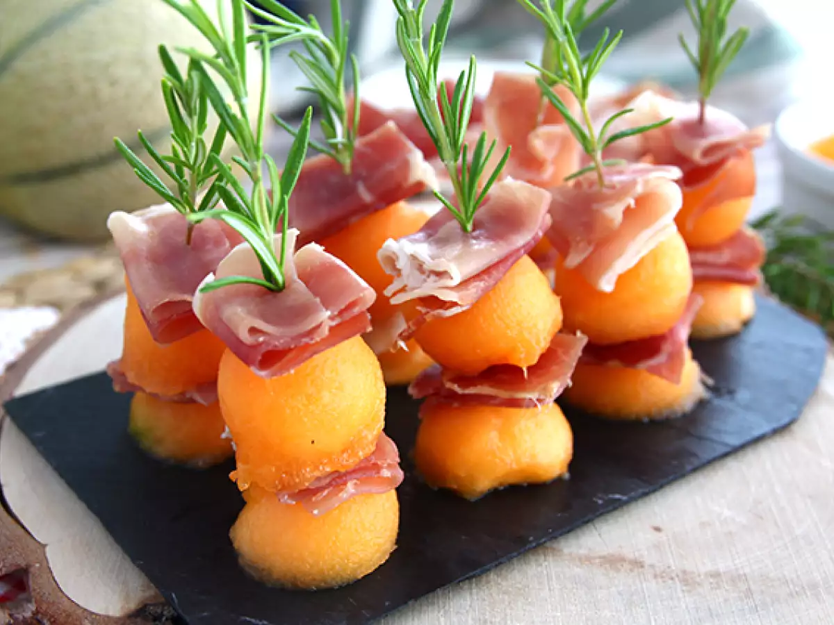 Melonen-Schinken-Spieße mit Rosmarin - foto 4