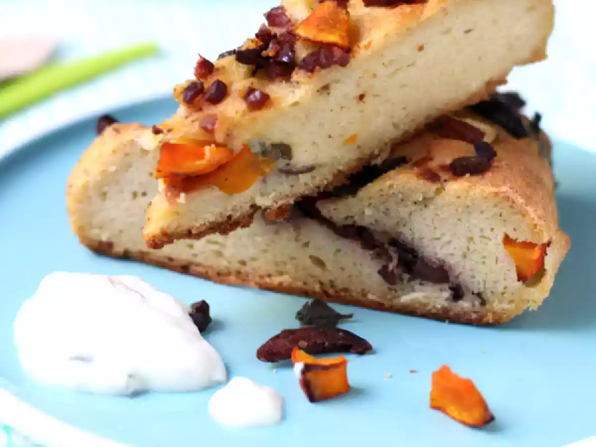 Mit Liebe und lecker Gedöns: Brotkranz mit Kürbis, Schinken, Oliven und Salbei.