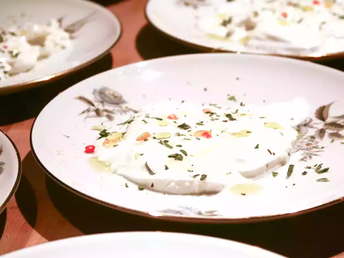 Mozzarella und Joghurt Salat