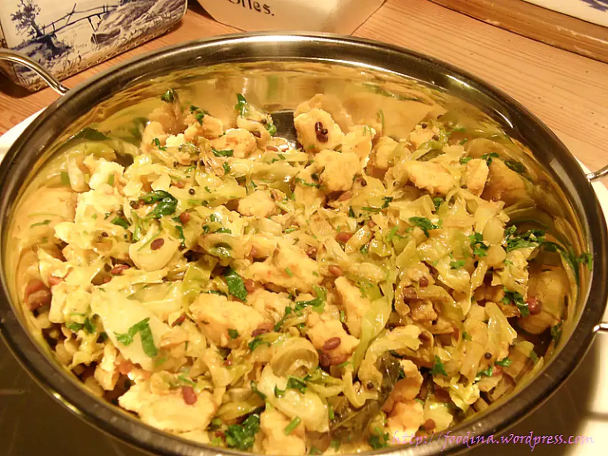 Muttaikose Usli Spitzkohl mit Kichererbsen-Sauce