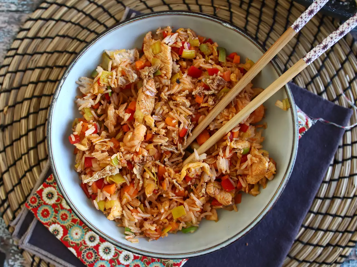 Nasi Goreng: Indonesisches Reisgericht - foto 4