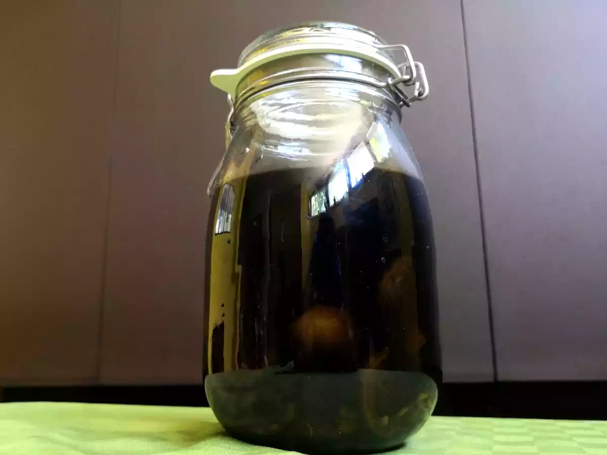 Nocino, das Rezept und die Zutaten für die Zubereitung zu Hause - foto 5