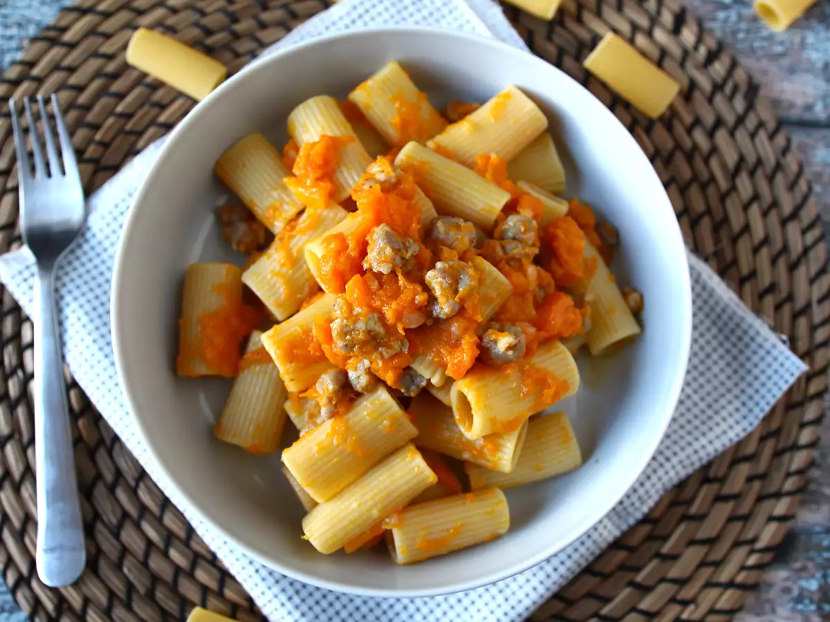 Nudeln mit Kürbis und Wurst - foto 4