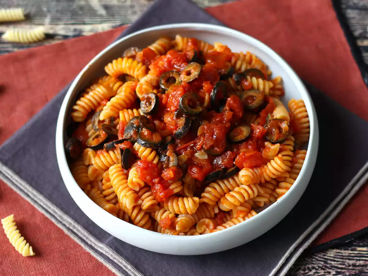 Nudeln mit Olivensauce: preiswert, schmackhaft und einfach zuzubereiten! - foto 3