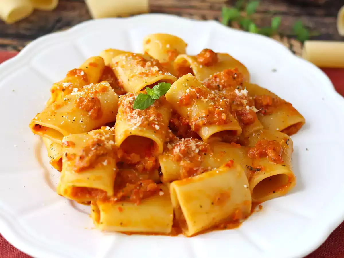Nudeln mit Paprika und Minze: cremig und aromatisch - foto 2