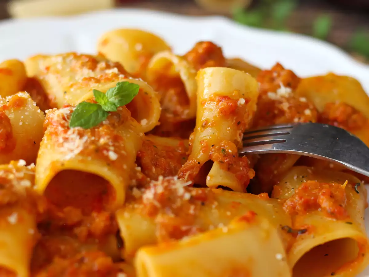 Nudeln mit Paprika und Minze: cremig und aromatisch - foto 3