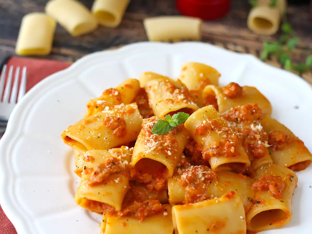 Nudeln mit Paprika und Minze: cremig und aromatisch - foto 5