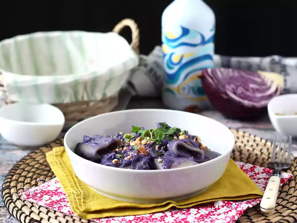 Nudeln mit Rotkohl und Walnüssen, der erste Gang, der gut aussieht und einfach zuzubereiten ist - foto 2