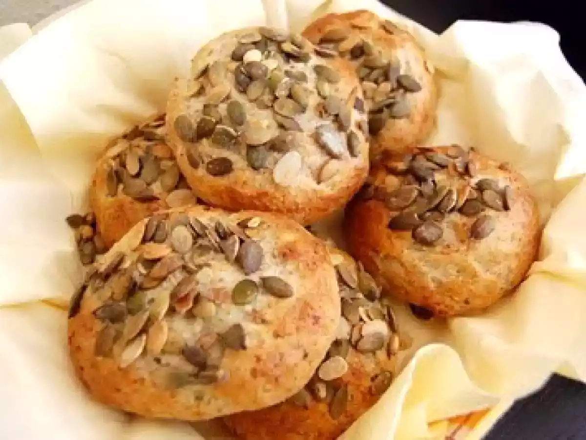 Nuss-Kürbiskernbrötchen