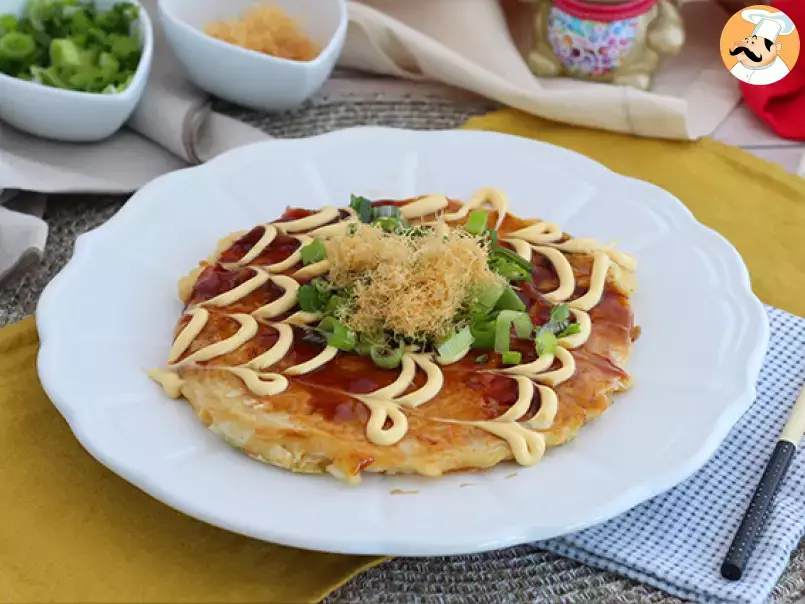 Okonomiyaki - japanisches Omelett, foto 1