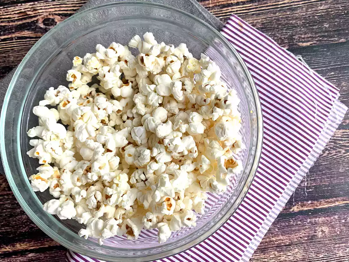 Ölfreies Popcorn für die Mikrowelle