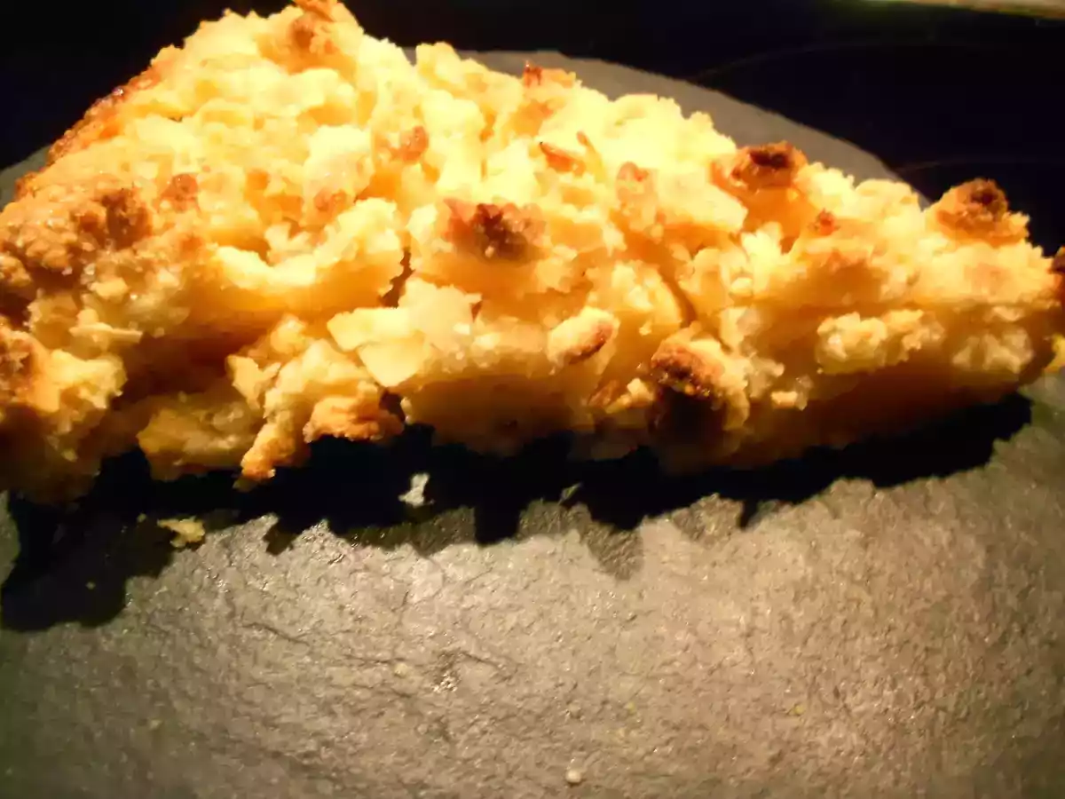 Oma´s Apfelstreuselkuchen mit Mandeln & Schmand - Pudding