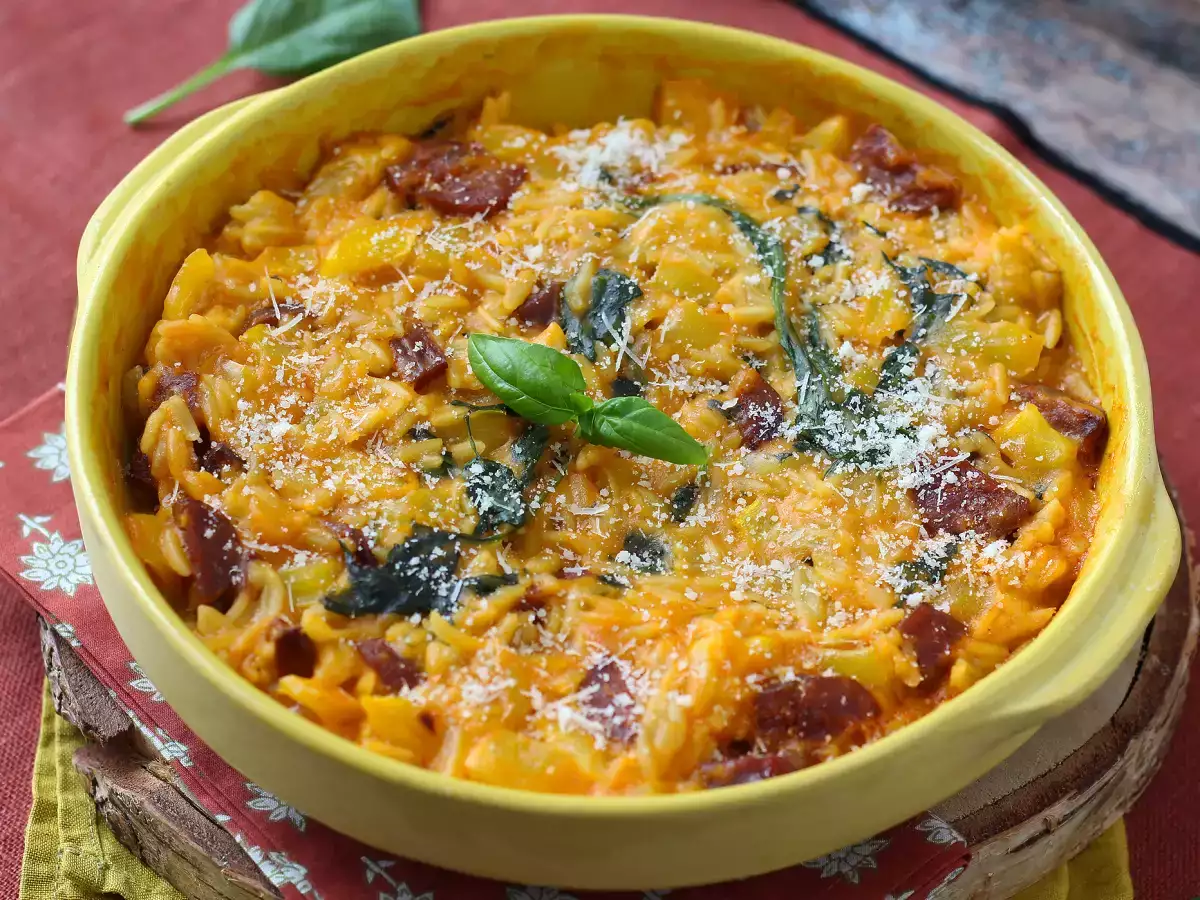One-Pot-Orzo mit Paprika, Chorizo und Spinat - foto 6