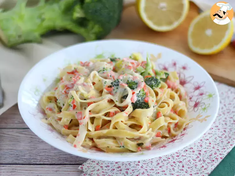 One pot pasta - Tagliatelles mit Lachs und Brokkoli