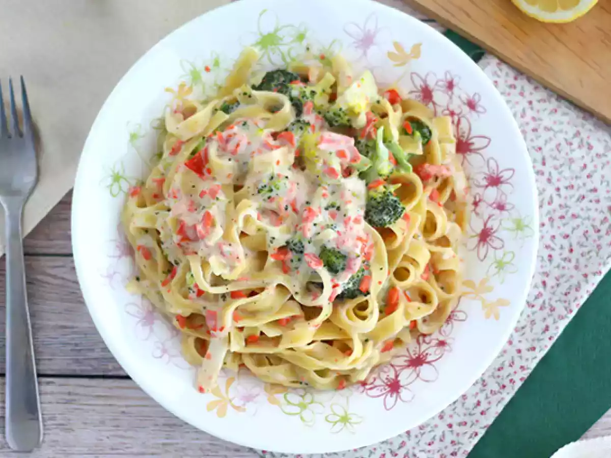 One pot pasta - Tagliatelles mit Lachs und Brokkoli - foto 3